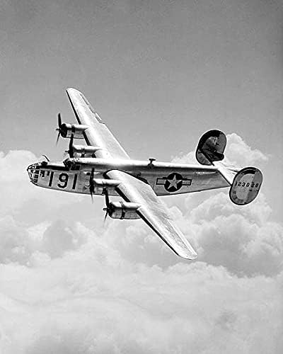 Konsolide B-24 Kurtarıcı Bombardıman Uçağı Uçuşu 8x10 Gümüş Halojenür Fotoğraf Baskısı